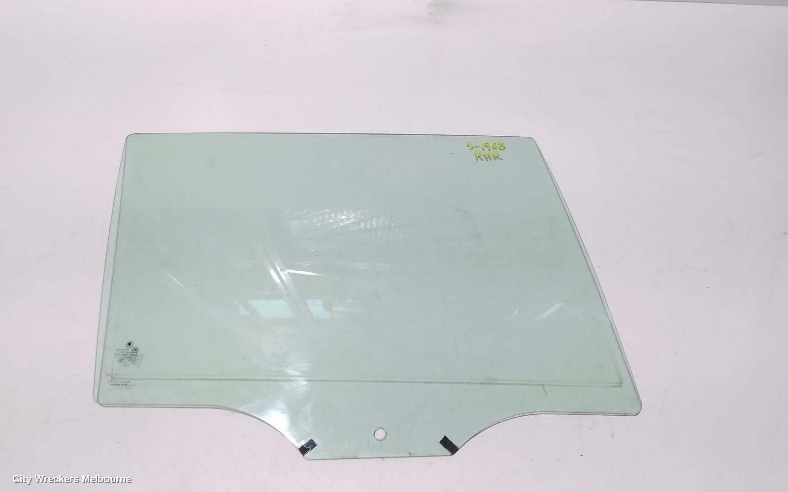 SKODA OCTAVIA RIGHT REAR DOOR WINDOW, NE, WAGON, 11/2013 - 09/2020 - Image 1
