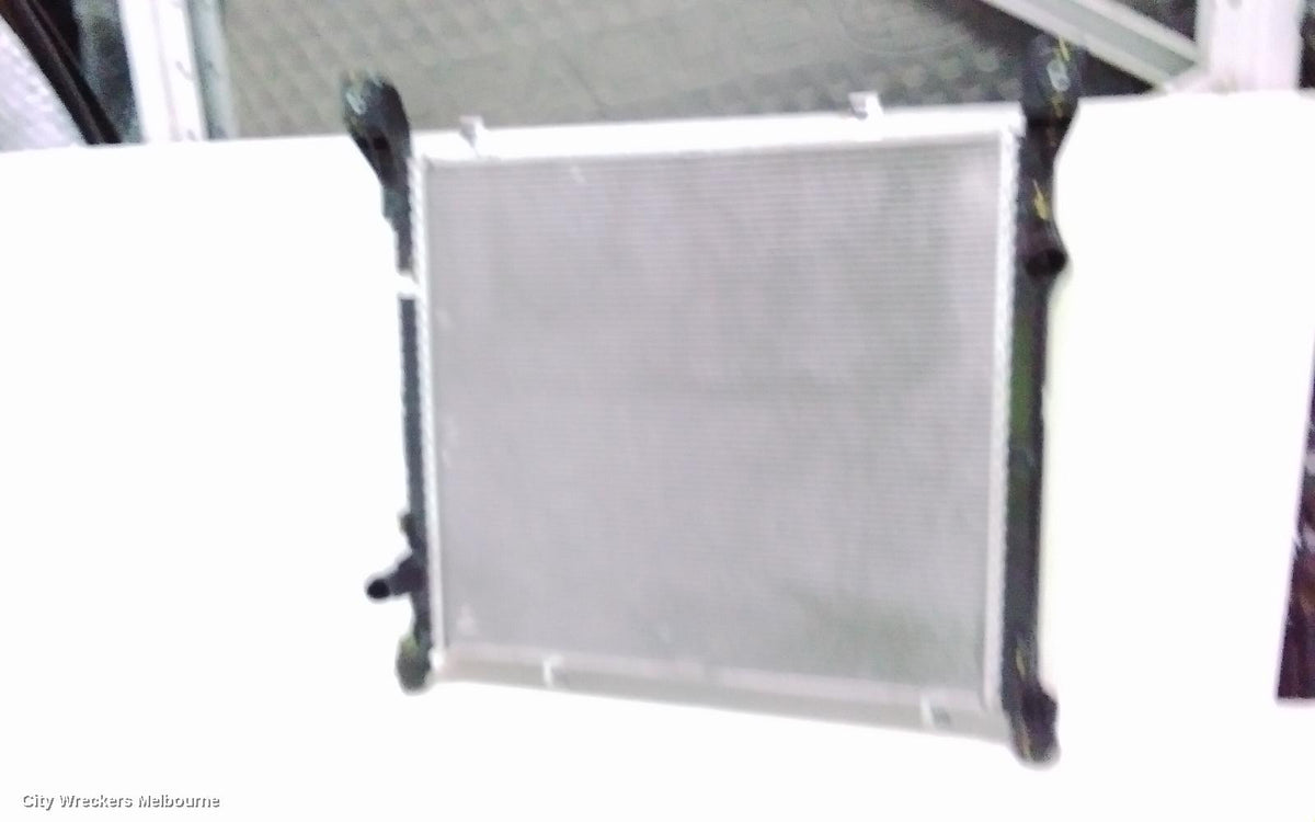 MAHINDRA XUV700 RADIATOR, W601, 01/2023 ONWARDS - Image 2