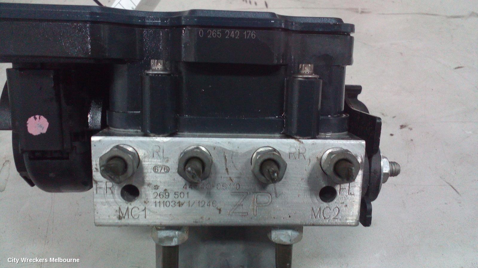 TOYOTA CAMRY ABS PUMP/MODULATOR, ASV50, STANDARD (NON HYBRID), P/N 4454006110, 12/2011 - 05/2015 - Image 2