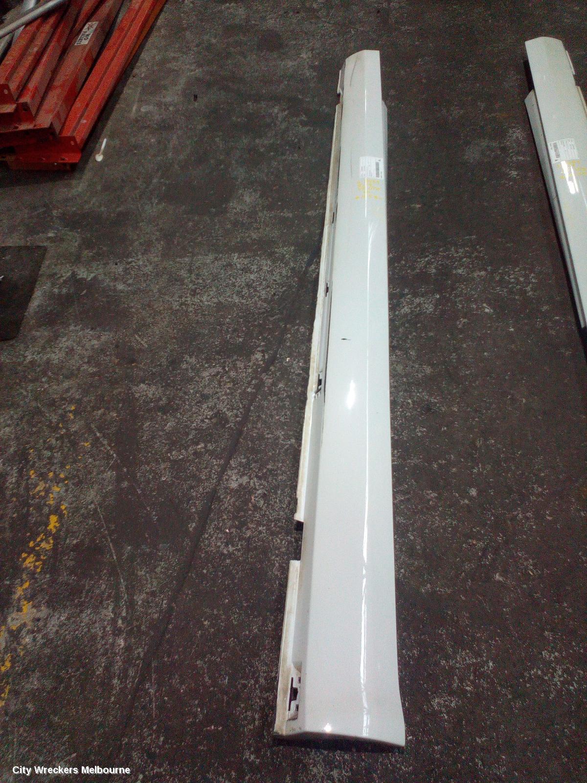 HOLDEN COMMODORE SIDE STEP/SKIRT, VF, LH SIDE, UTE, 05/2013 - 12/2017 - Image 1