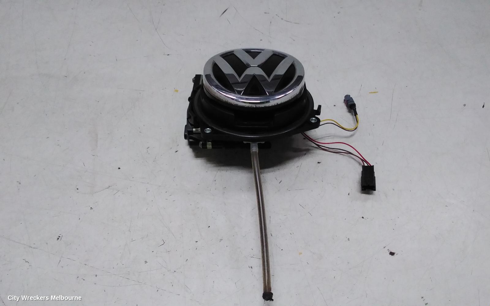 VOLKSWAGEN GOLF REVERSE CAMERA, REVERSE CAMERA, GEN 7, 04/2013 ONWARDS - Image 1