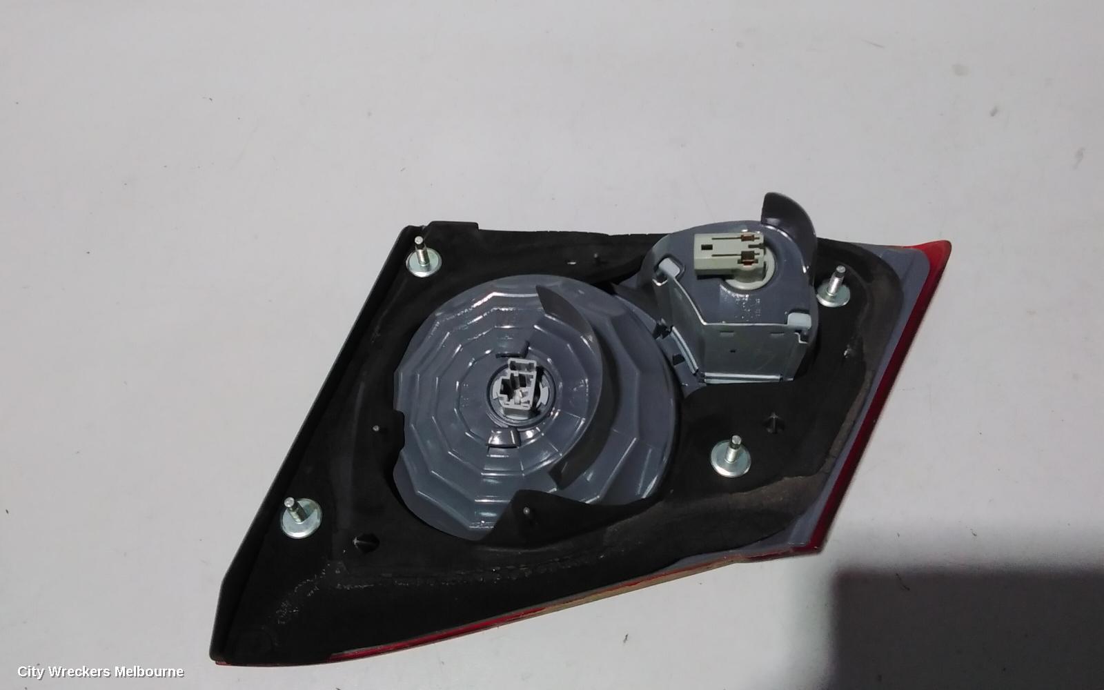 HONDA CIVIC REAR GARNISH, BOOTLID LAMP (LH SIDE), 8TH GEN, 02/2006 - 12/2008 - Image 3