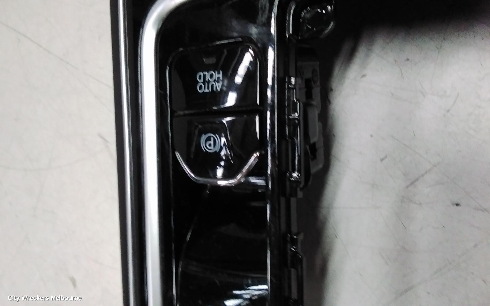 MAHINDRA XUV700 TRIM PANEL, W601, 01/2023 ONWARDS - Image 3