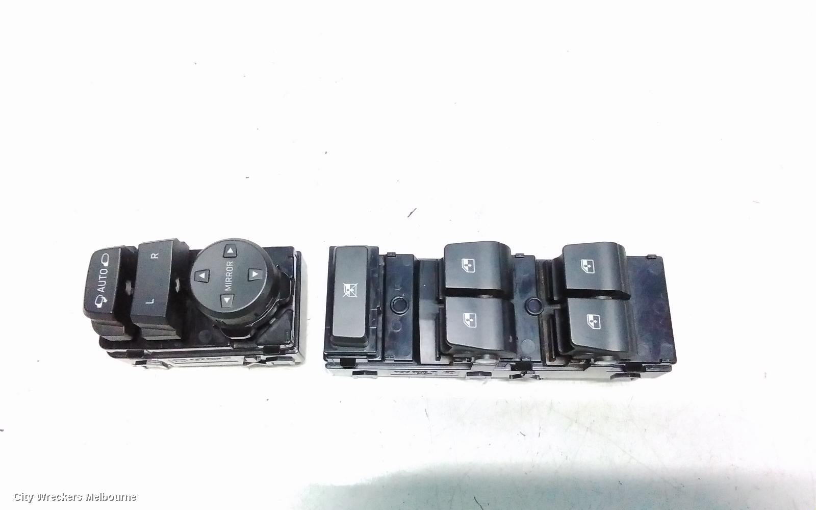 HYUNDAI I30 PWR DR WIND SWITCH, RH FRONT (MASTER SWITCH), PD, NON AUTO DOWN ON ALL SIDE TYPE, 03/2017 ONWARDS - Image 2