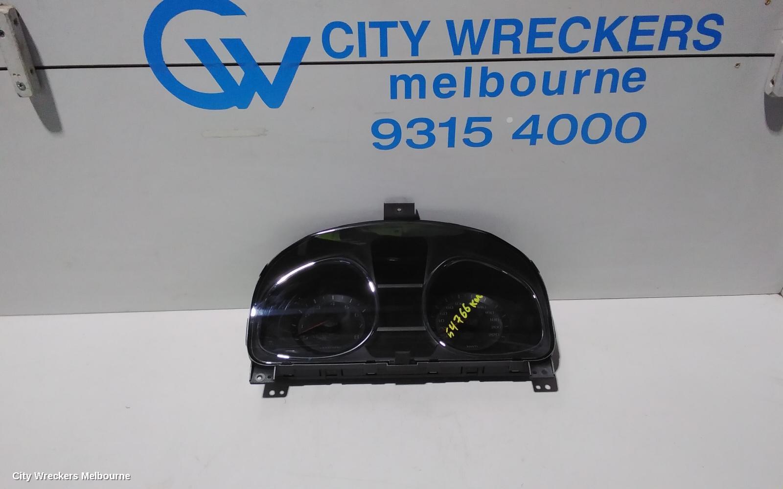 HOLDEN CAPTIVA INSTRUMENT CLUSTER, INSTRUMENT CLUSTER, PETROL, 3.0, CG, 12/2013 - 06/2018 - Image 1