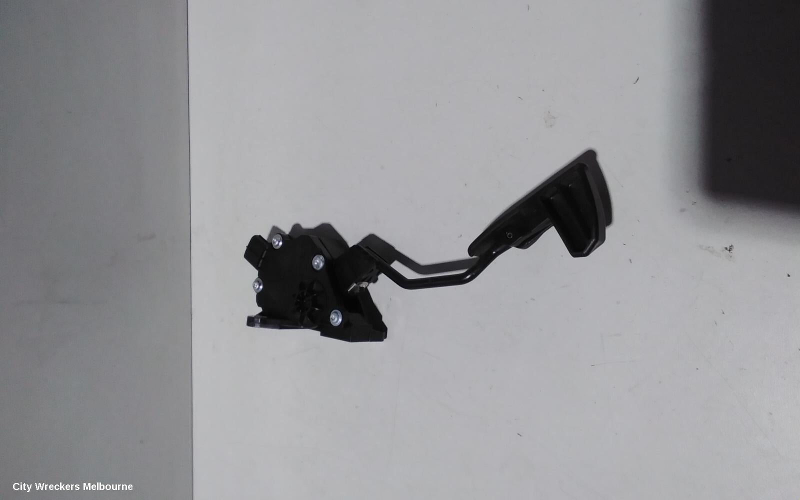 TOYOTA COROLLA PEDAL ASSEMBLY, ACCELERATOR PEDAL, ZRE182R, 10/2012 - 06/2018 - Image 2