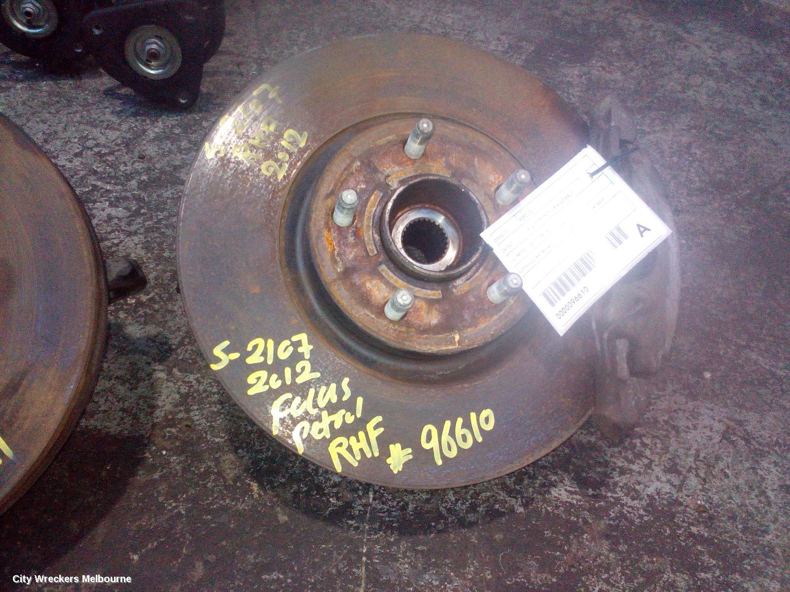 FORD FOCUS RIGHT FRONT HUB ASSEMBLY, LW, PETROL, 05/2011 - 08/2015 - Image 1