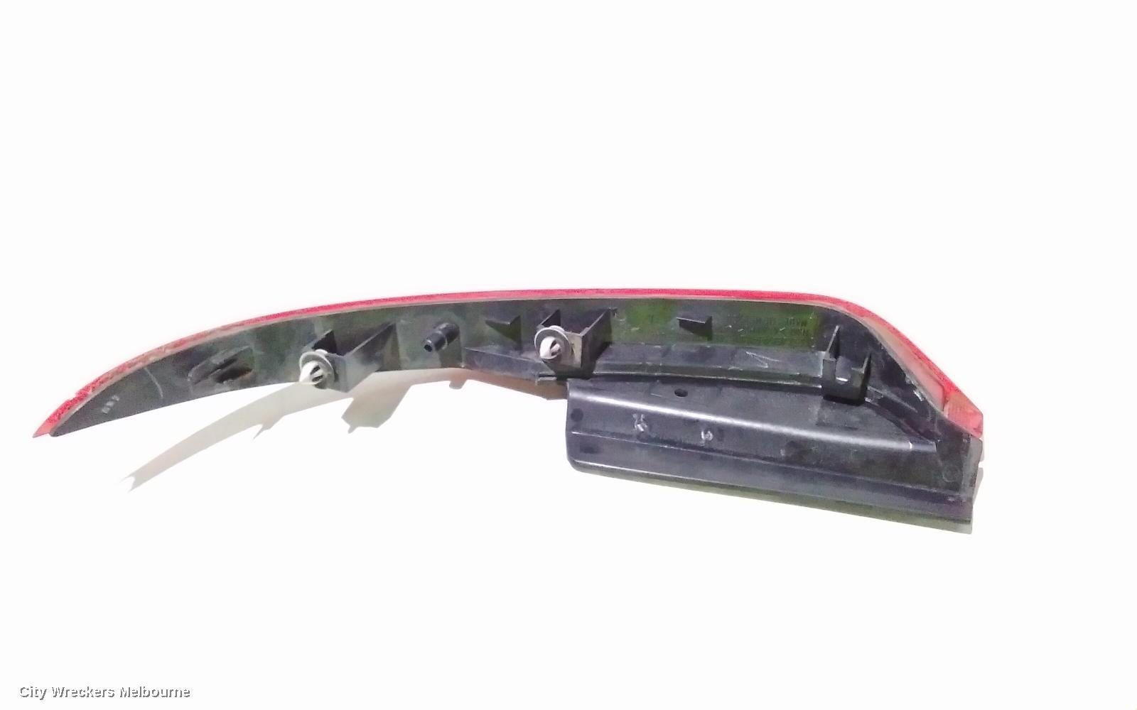 SUBARU TRIBECA LEFT TAILLIGHT, B9, BUMPER REFLECTOR, 10/2006 - 11/2007 - Image 3