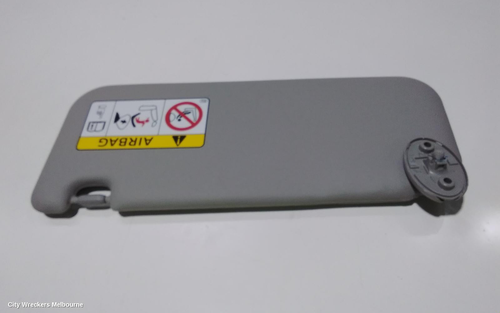 TOYOTA HILUX SUNVISOR, LH SIDE, 09/2015 ONWARDS - Image 3