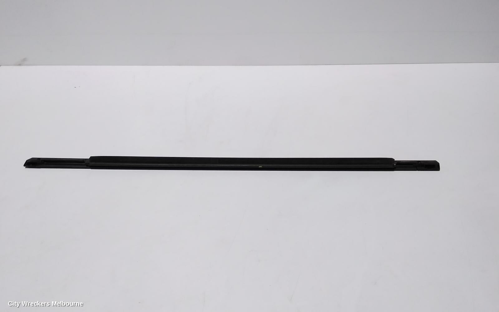 LAND ROVER RANGEROVER EVOQUE DOOR MOULD, LHR UPPER CHROM MOULD: 86458, L538, 11/2011 - 01/2019 - Image 2