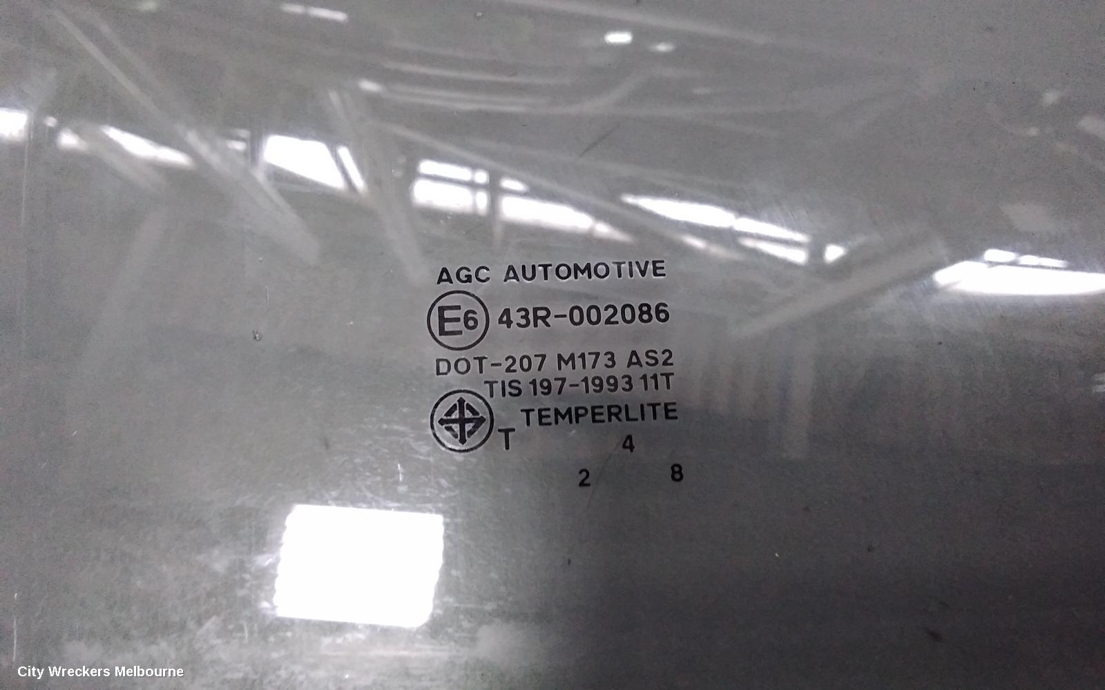 NISSAN NAVARA RIGHT FRONT DOOR WINDOW, D40 (VIN MNT), 09/2005 - 08/2015 - Image 2