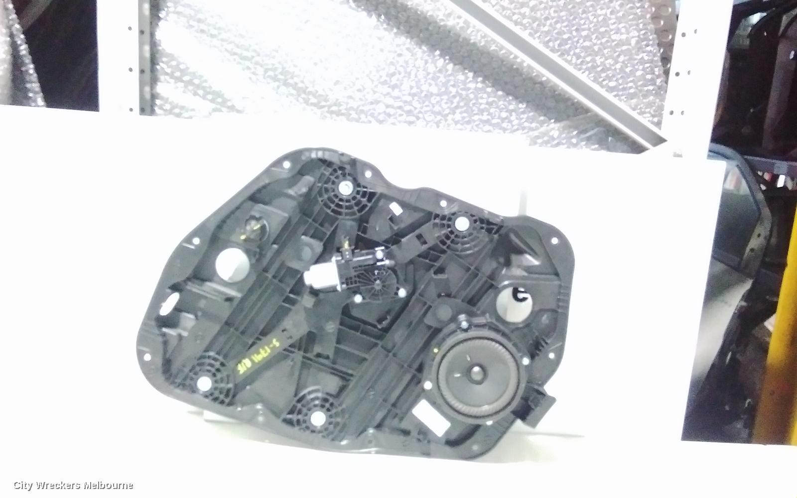 KIA SELTOS RIGHT FRONT WINDOW REG/MOTOR, SP2, 07/2019 ONWARDS - Image 2