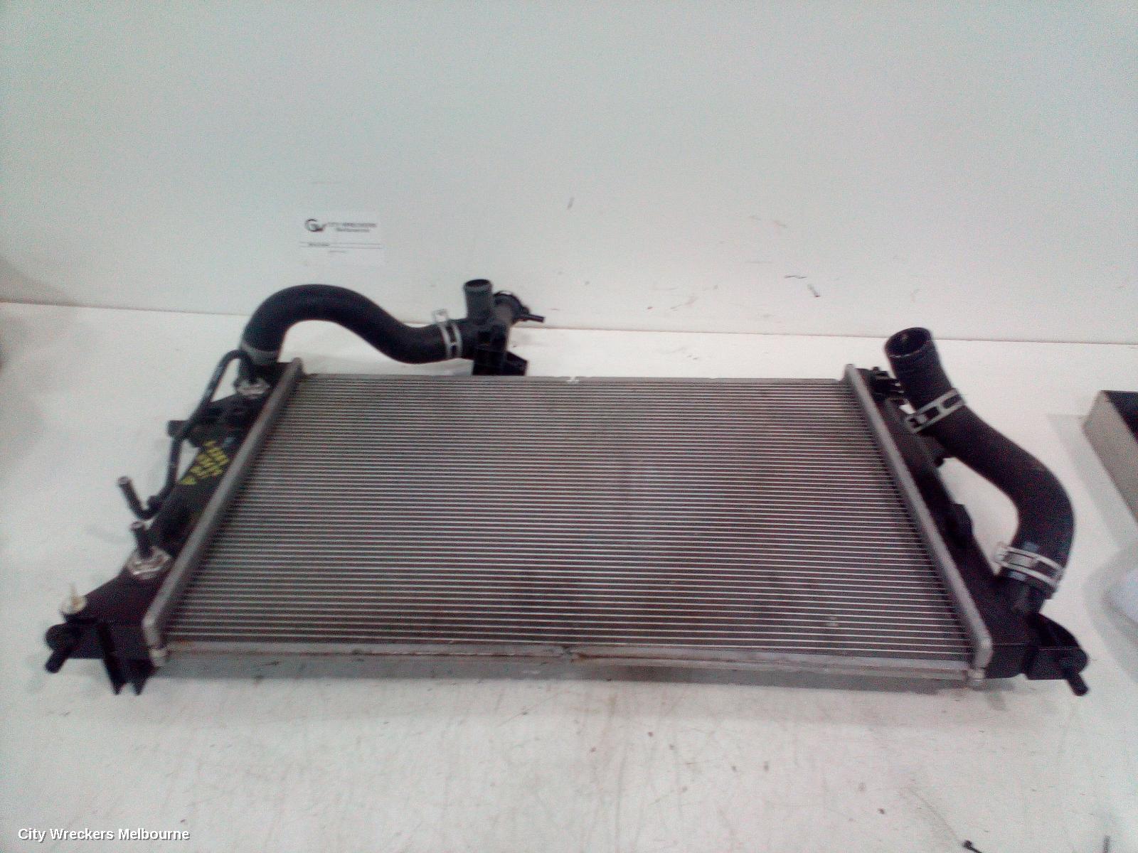 HYUNDAI I30 RADIATOR, AUTO, 2.0, G4NC, PETROL, PD, HATCH (S. KOREA VIN KMHH), 03/2017 ONWARDS - Image 3