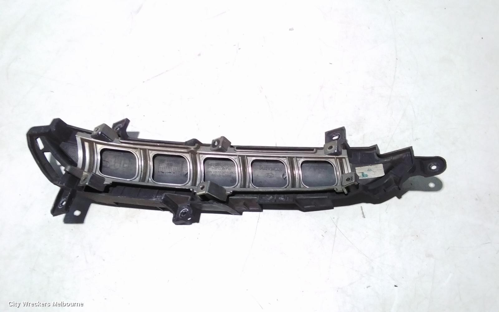 HYUNDAI GENESIS RIGHT INDICATOR/FOG/SIDE, BUMPER FOGLAMP, DH, 11/2014 - 01/2018 - Image 2