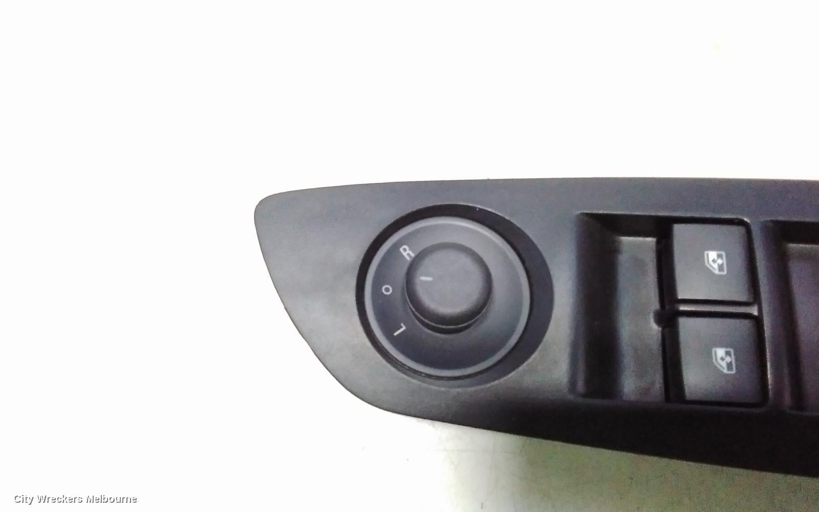 HOLDEN TRAX PWR DR WIND SWITCH, RH FRONT (MASTER SWITCH), SQUARE STYLE PLUG, TJ SERIES, 09/2016 - 12/2020 - Image 3