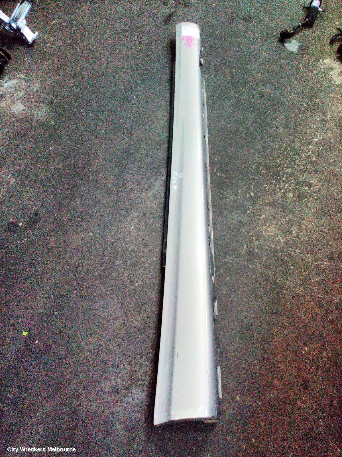 MERCEDES CLC CLASS SIDE STEP/SKIRT, CL203, RH SIDE, 08/2008 - 03/2011 - Image 1