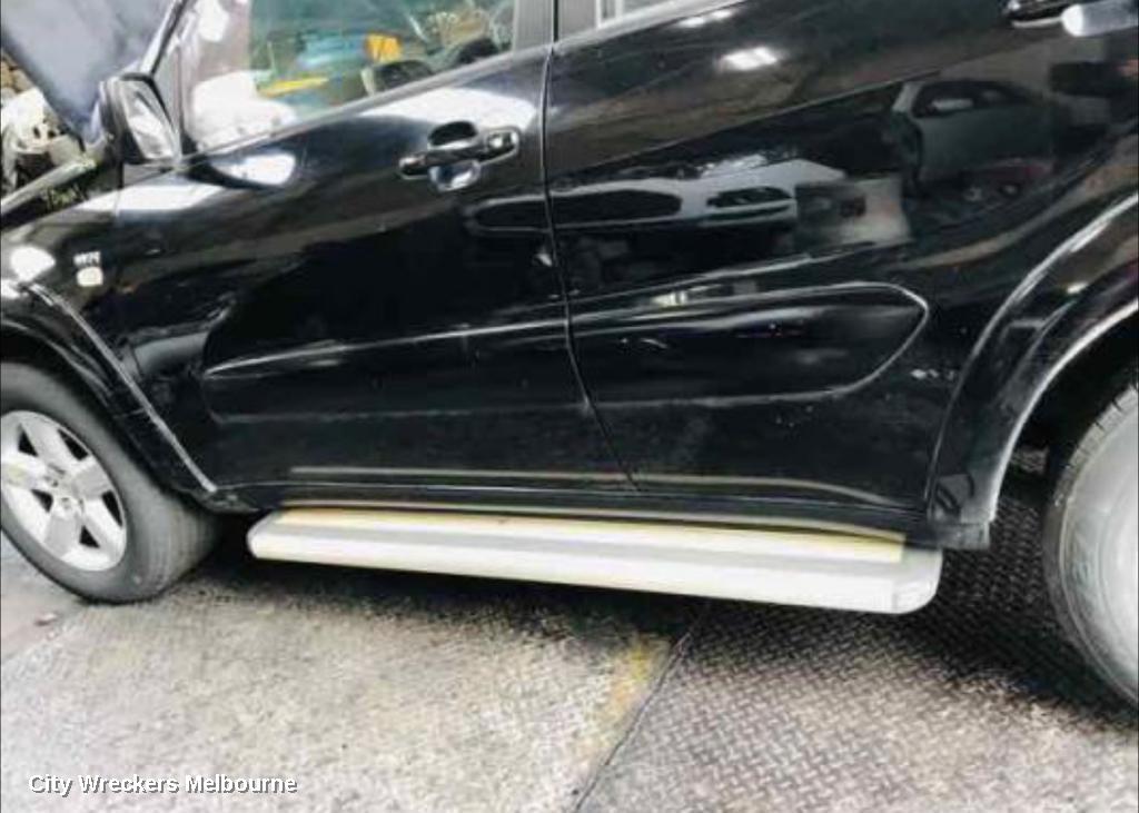 TOYOTA RAV4 SIDE STEP/SKIRT, LH SIDE, ACA2#R, 5DR, 07/2000 - 10/2005 - Image 1