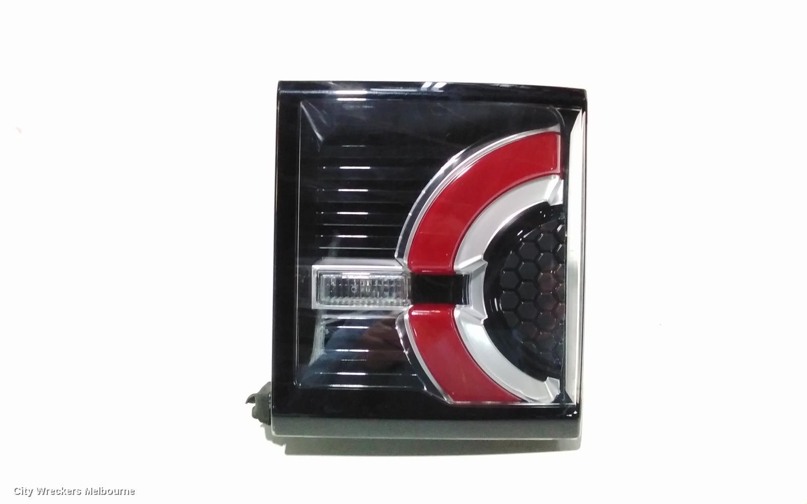 LAND ROVER DISCOVERY SPORT REAR GARNISH, TAILGATE LAMP (RH SIDE), W/ THIN RED LINE, L550, 01/2015 - 06/2019 - Image 1