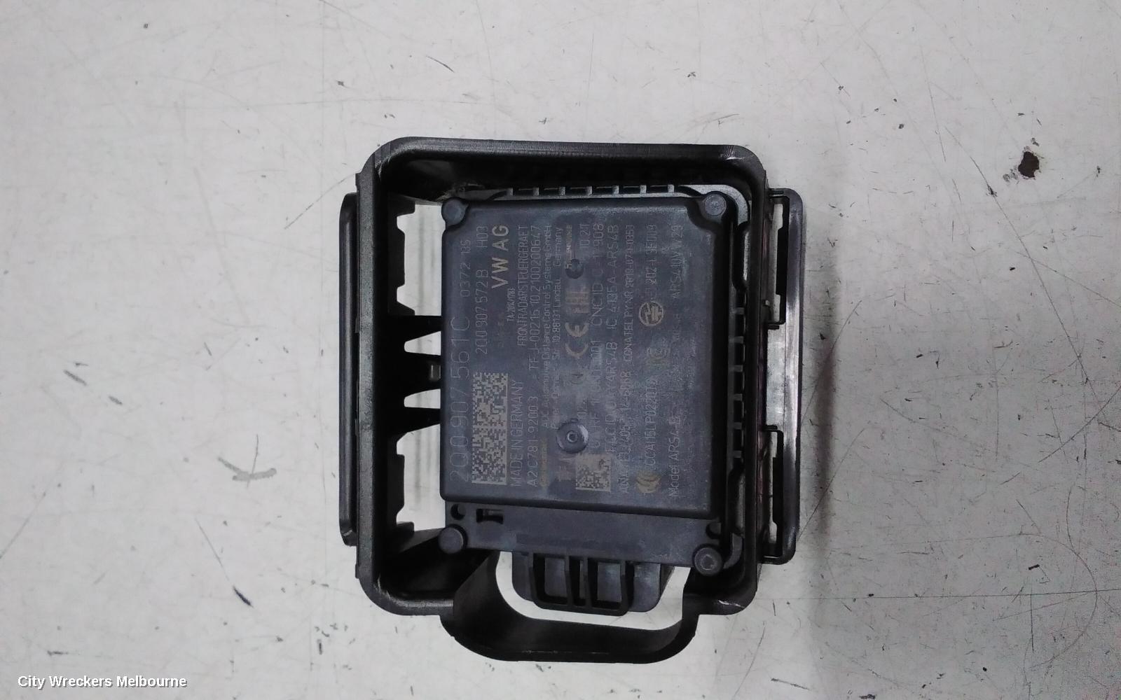 VOLKSWAGEN CRAFTER REVERSE CAMERA, SY1, FRONT RADAR SENSOR (GRILLE MOUNTED), 11/2021 - 10/2024 - Image 3