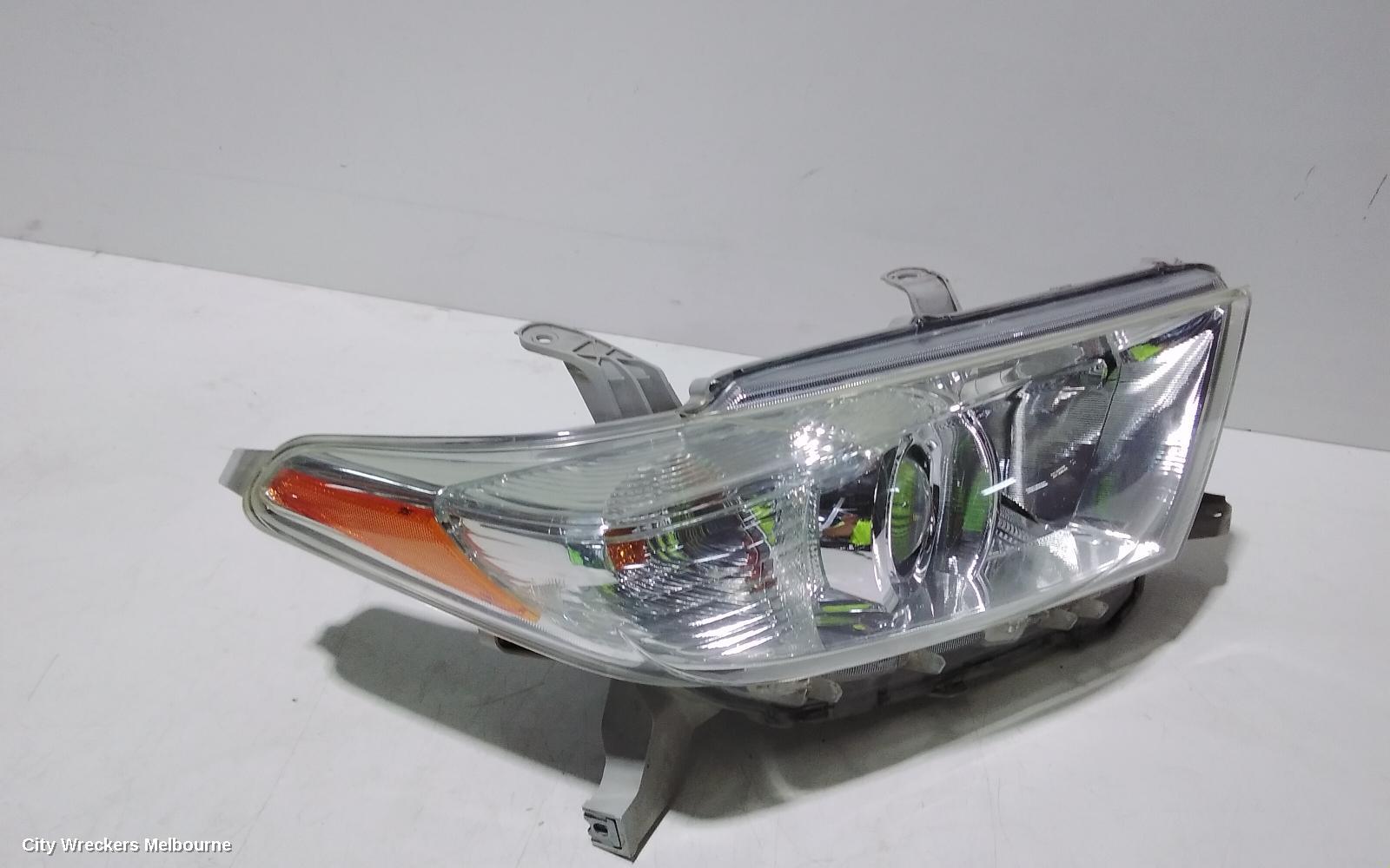 TOYOTA KLUGER RIGHT HEADLAMP, GSU40-GSU45, 10/2010 - 02/2014 - Image 3