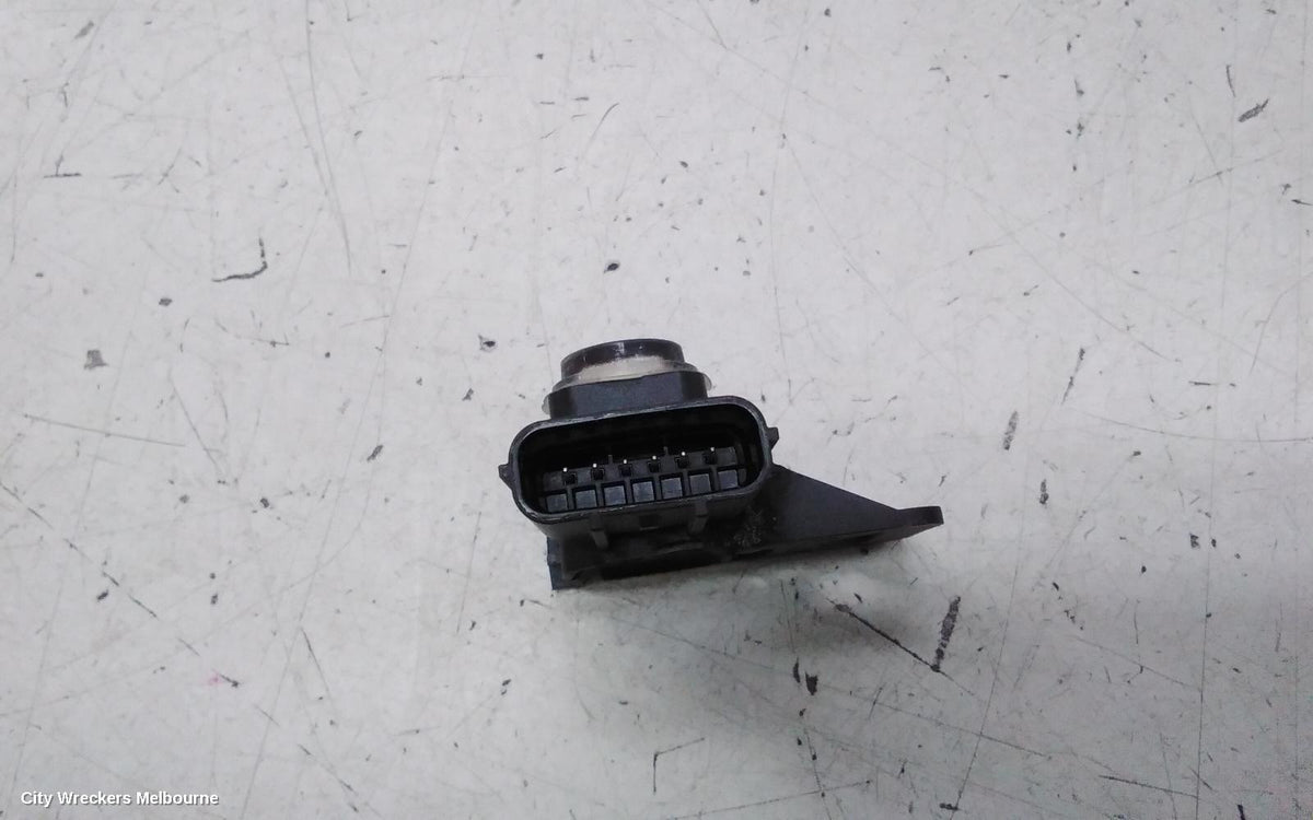 HONDA CIVIC, 10TH GEN, 05/2016 - 08/2021, 1X PARKING SENSOR LH ON THE GRILLE : 148415 - Image 2