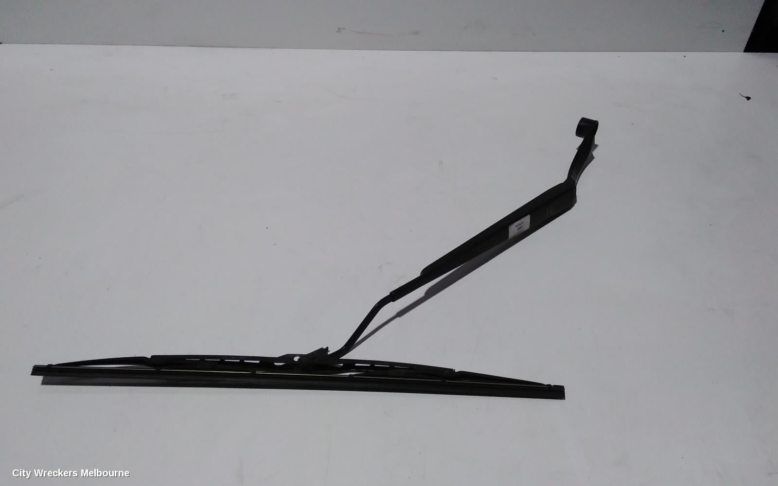 TOYOTA KLUGER WIPER ARM, FRONT (RH SIDE), MCU28R, 01/2001 - 04/2007 - Image 1