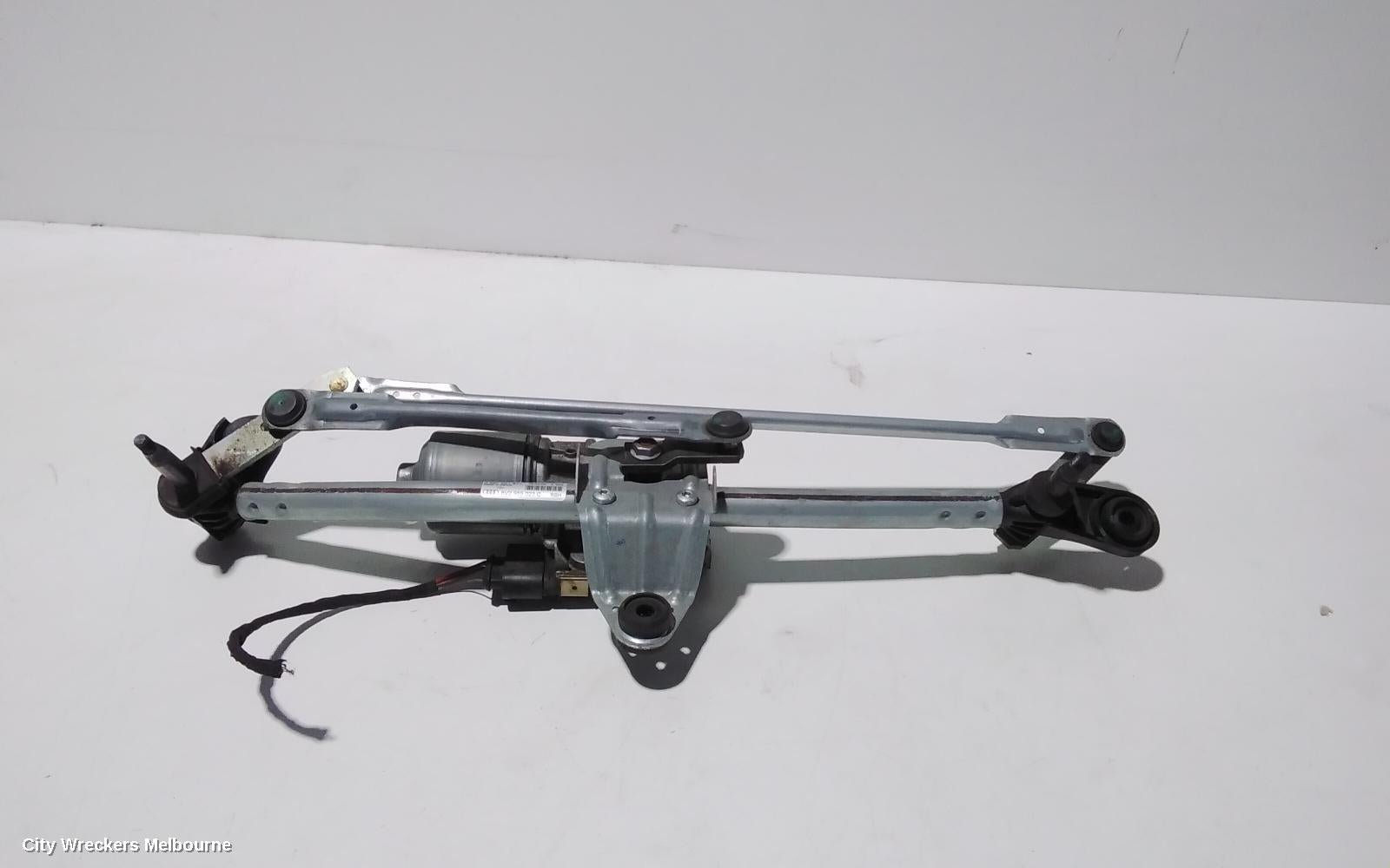 AUDI A3 WIPER MOTOR, FRONT, SEDAN/CABRIO, 8V, 11/2013 - 10/2020 - Image 1