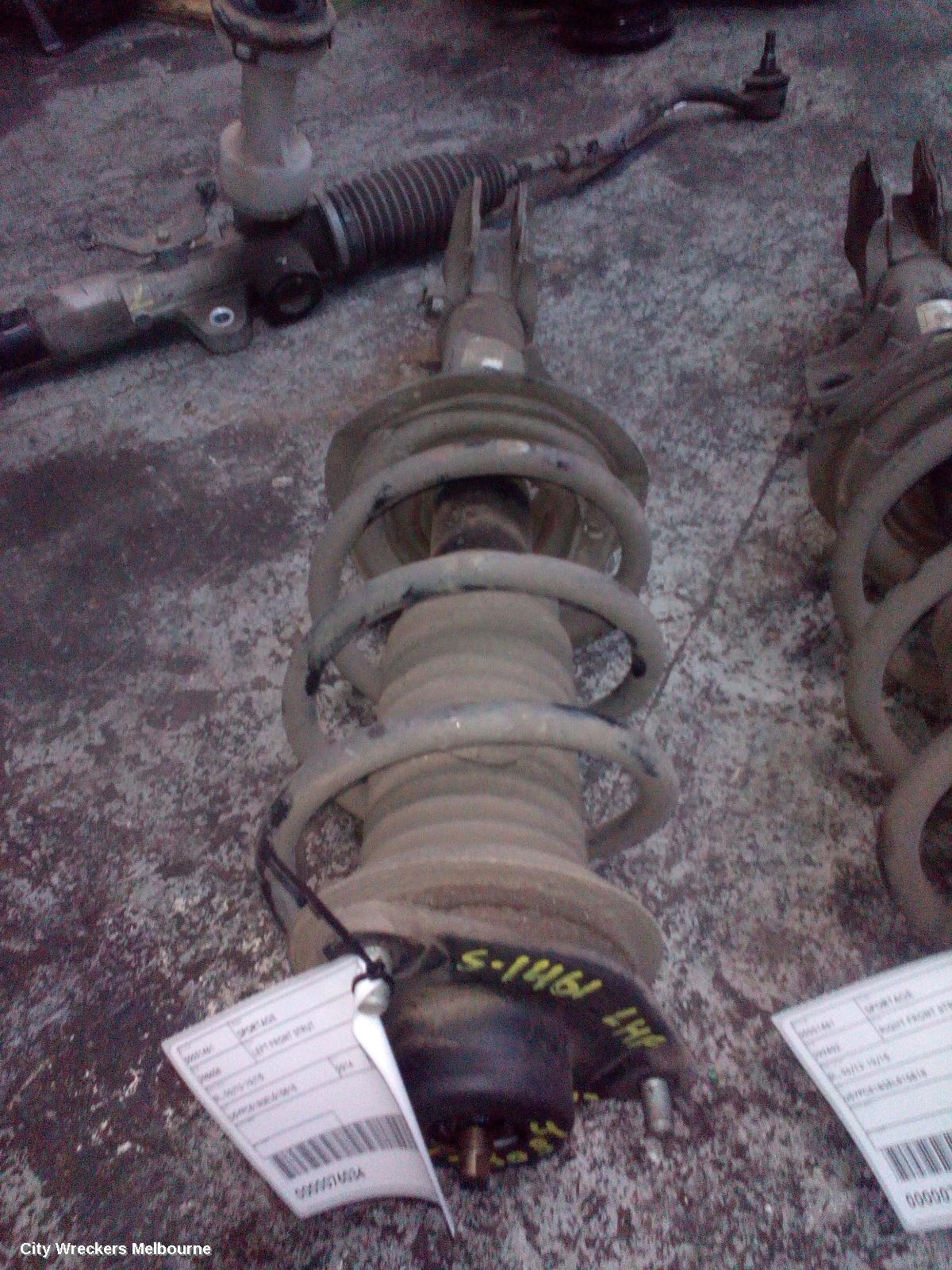 KIA SPORTAGE LEFT FRONT STRUT, SL, 06/2013 - 10/2015 - Image 1