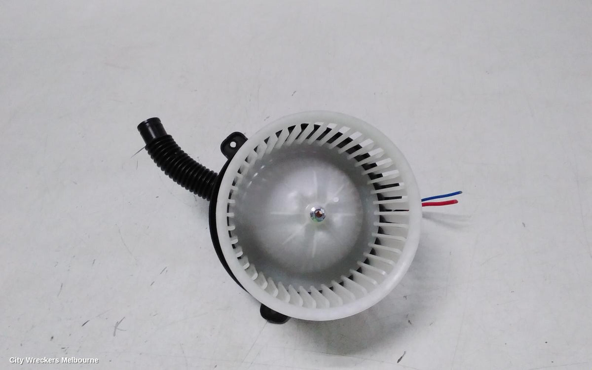 MITSUBISHI PAJERO HEATER FAN MOTOR, FRONT, QE-QF, PAJERO SPORT, 10/2015 ONWARDS - Image 3