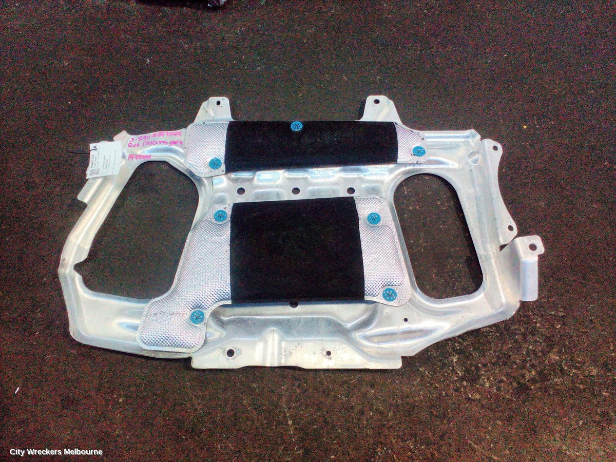LAND ROVER RANGEROVER SPORT ENGINE COVER, DIESEL, 3.0, SINGLE TURBO, L494, 06/2013 - 04/2022 - Image 1