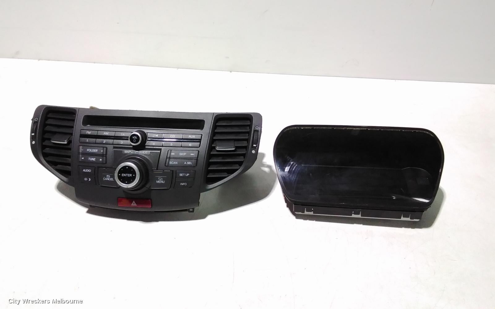 HONDA ACCORD RADIO/CD/DVD/SAT/TV, DISPLAY UNIT, SAT NAV TYPE, 8TH GEN, EURO (VIN JHMCU), 06/2008 - 12/2015 - Image 2