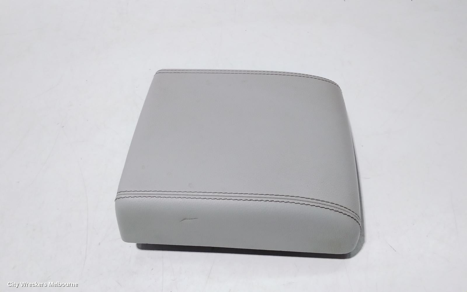 LAND ROVER DISCOVERY SPORT CONSOLE, L550, 01/2015 ONWARDS - Image 1