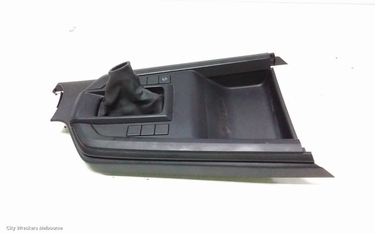 ISUZU DMAX GEAR STICK/SHIFTER, AUTO SHIFTER, BLACK TYPE, RG, 07/2020 ONWARDS - Image 1
