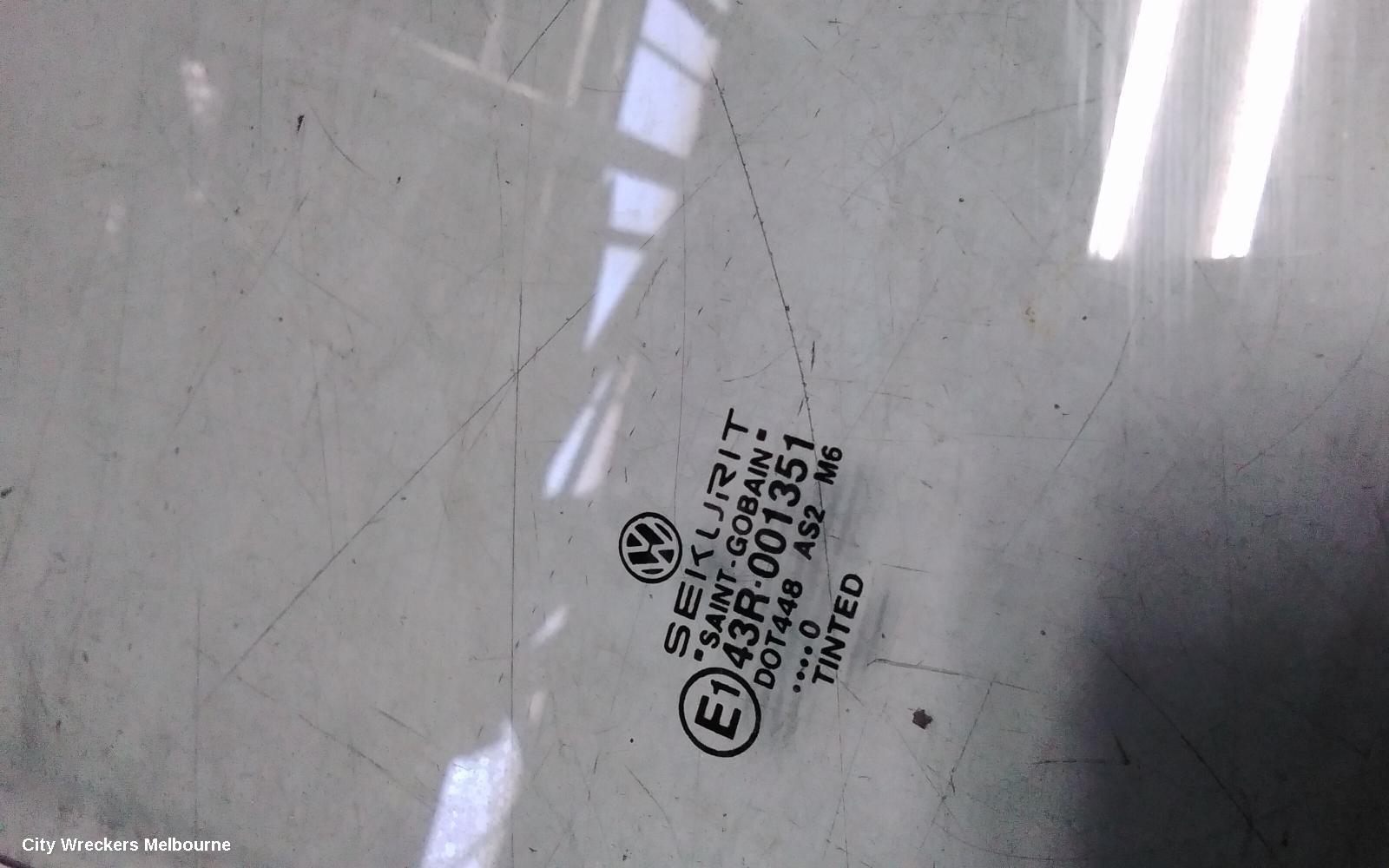 VOLKSWAGEN GOLF RIGHT FRONT DOOR WINDOW, 5DR HATCH 09/1998 - 04/2004 - Image 1