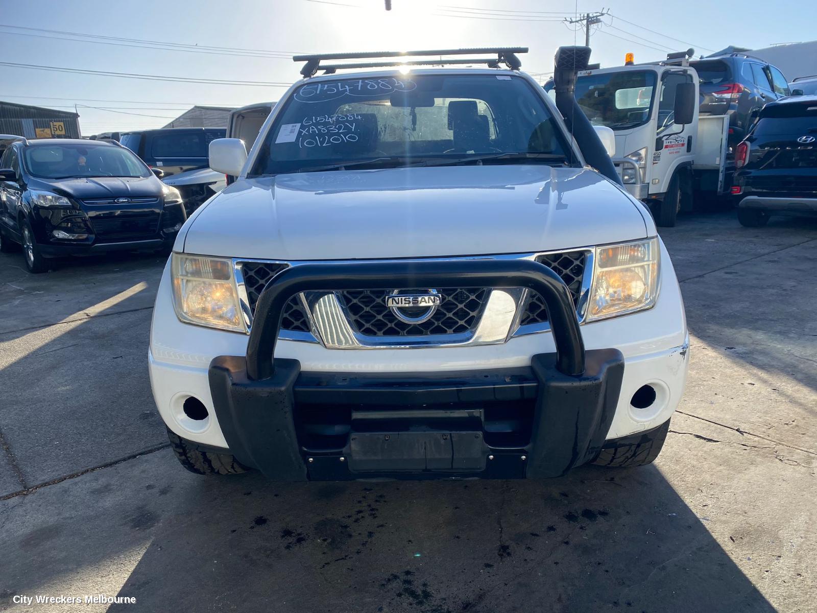 NISSAN NAVARA FRONT BUMPER, D40 (VIN MNT), NUDGE BAR, THAI BUILD, 09/2005 - 08/2015 - Image 3