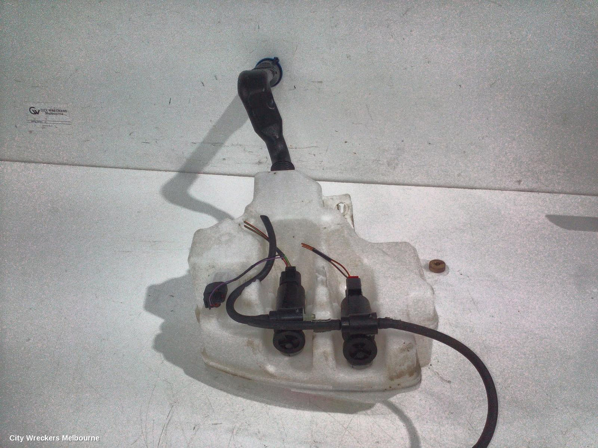 LAND ROVER DISCOVERY WASHER BOTTLE, L319, W/ H/LAMP WASHER TYPE, 10/2009 - 12/2016 - Image 3