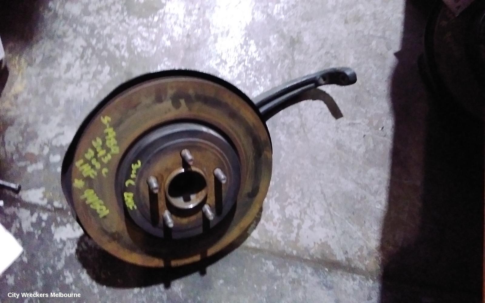 CHRYSLER 300C LEFT FRONT HUB ASSEMBLY, LX2, 07/2012 - 12/2021 - Image 2