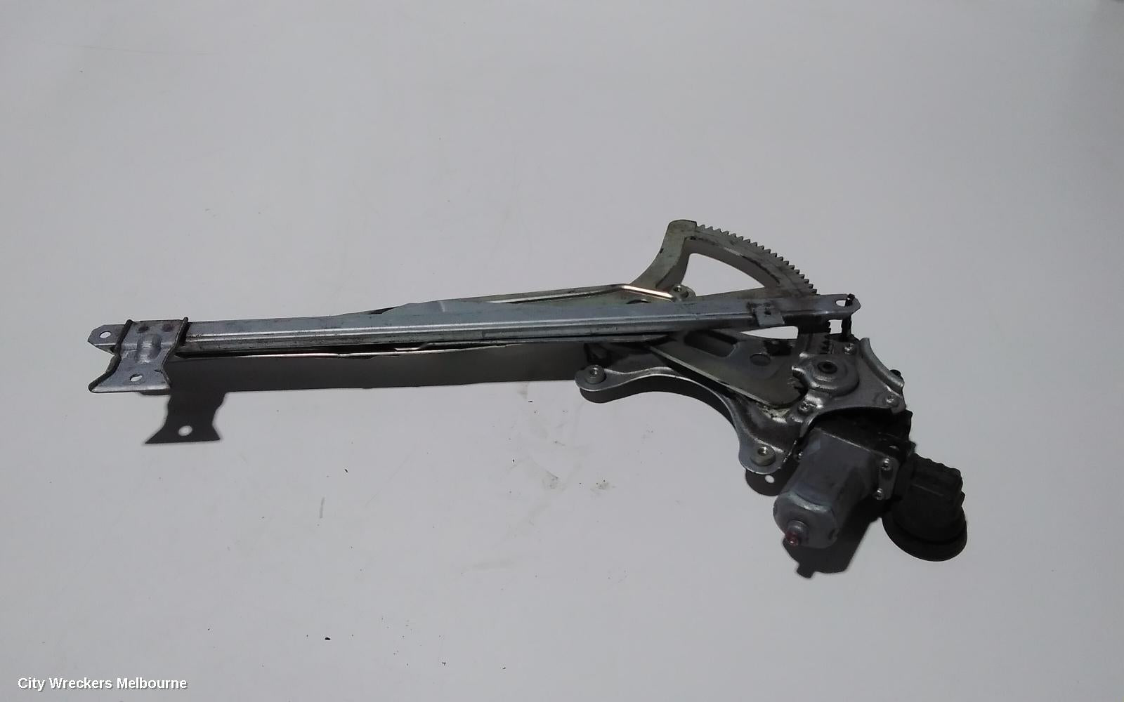 TOYOTA HIACE LEFT FRONT WINDOW REG/MOTOR, DOOR REG AND MOTOR ASSY, TRH/KDH, 03/2005 - 04/2019 - Image 3