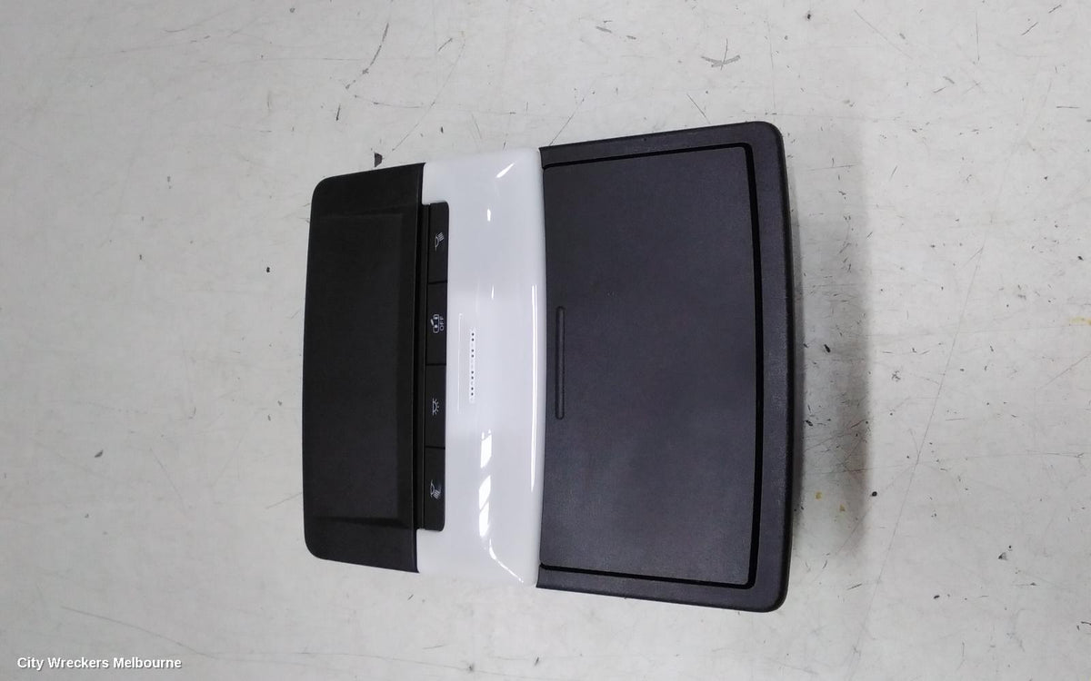 MITSUBISHI OUTLANDER COURTESY LIGHT, ZM, 08/2021 ONWARDS - Image 1