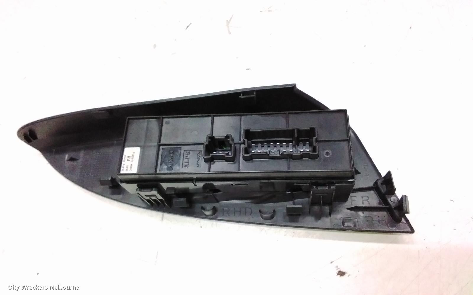 NISSAN PULSAR PWR DR WIND SWITCH, RH FRONT (MASTER SWITCH), SEDAN, B17, 12/2012 - 12/2017 - Image 3