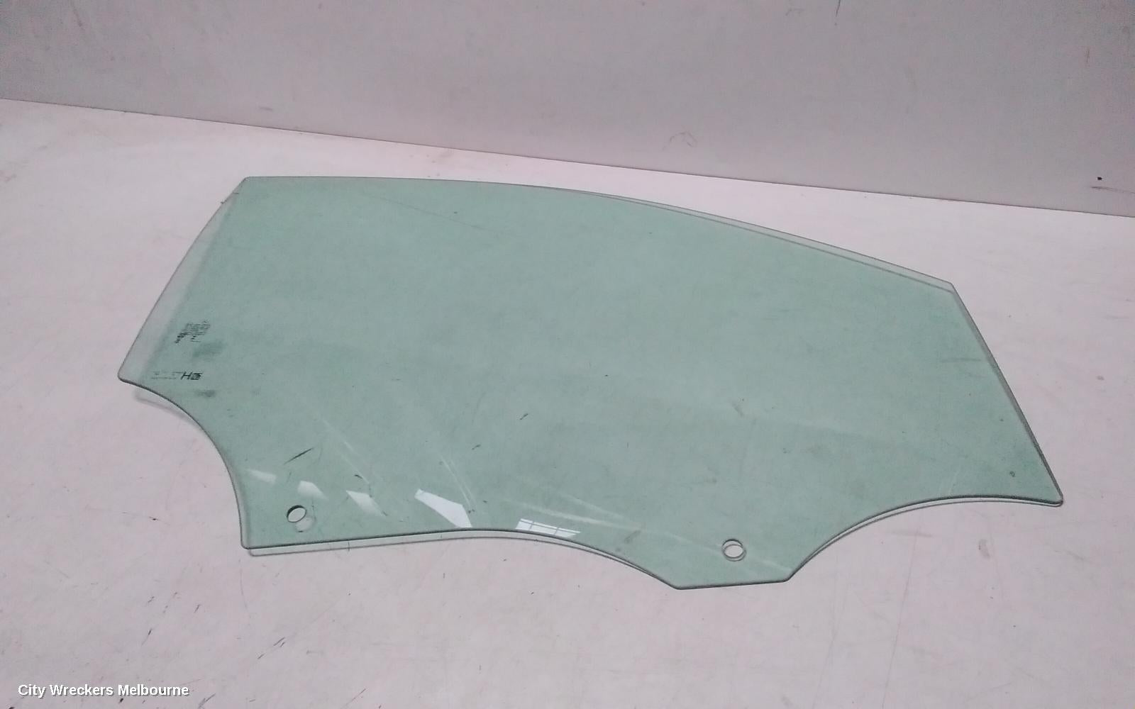 MERCEDES EQA RIGHT FRONT DOOR WINDOW, H243, 01/2021 ONWARDS - Image 1