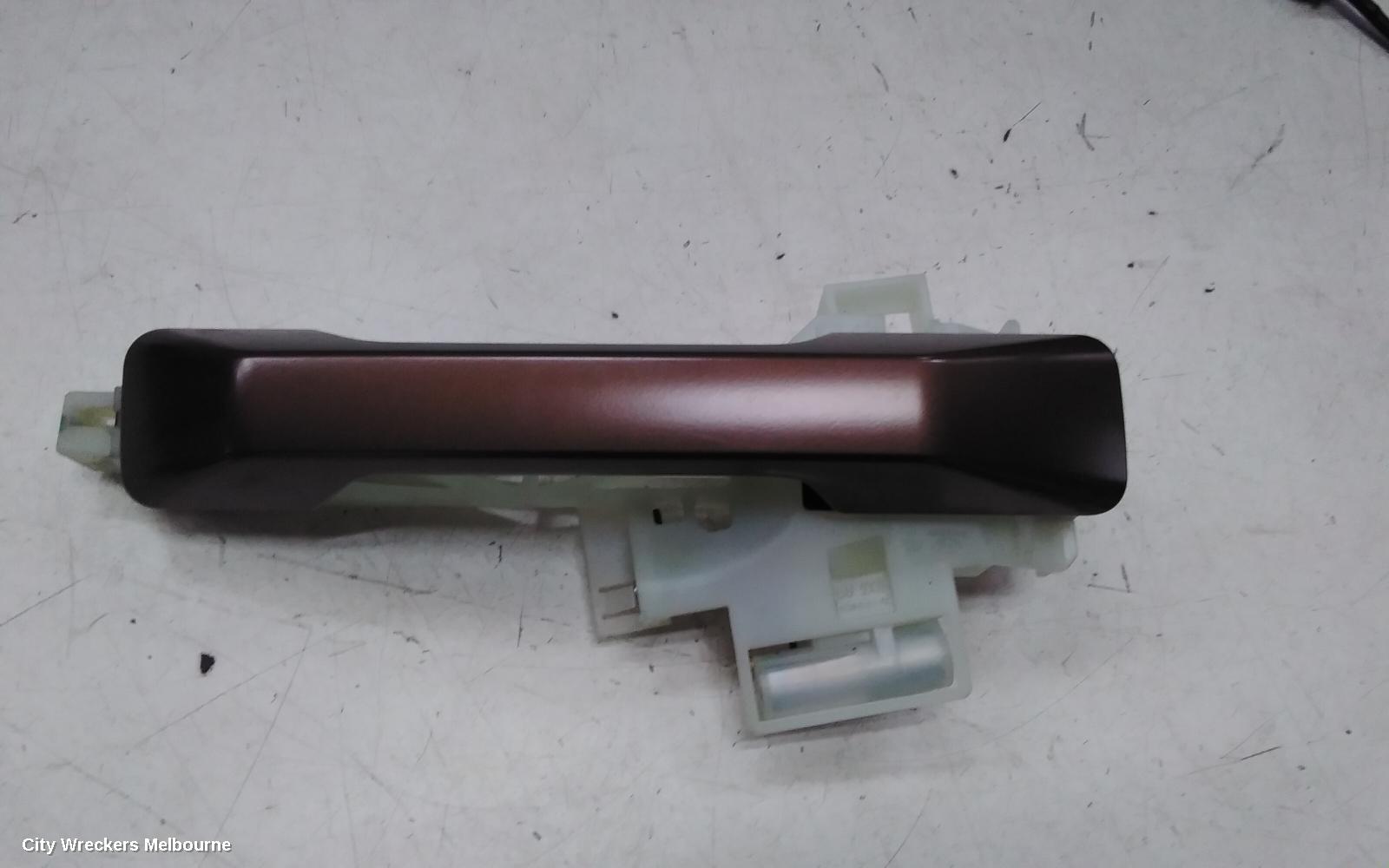 HYUNDAI SANTA FE DOOR HANDLE, MX5, RH REAR, OUTER, 11/2023 ONWARDS - Image 2