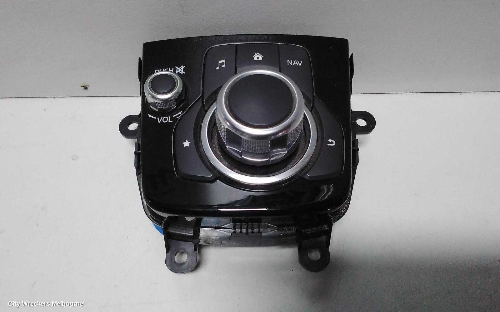 MAZDA 3, BM 06/2013 - 05/2016, RADIO CONTROL SWITCH: 72940 - Image 2
