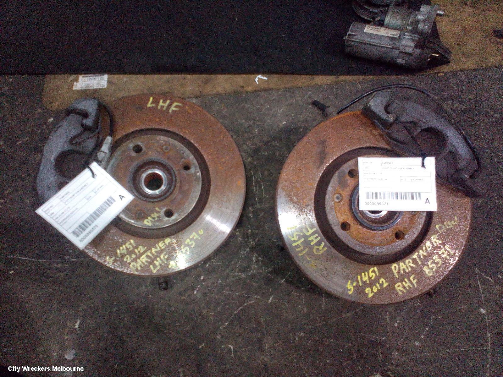 PEUGEOT PARTNER RIGHT FRONT HUB ASSEMBLY, VAN 09/2008 - 01/2015 - Image 2