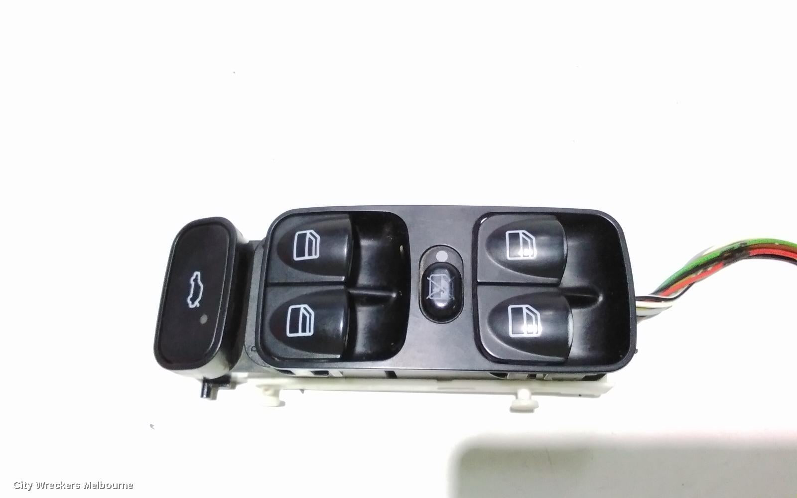 MERCEDES C CLASS PWR DR WIND SWITCH, RH FRONT (MASTER SWITCH), SEDAN, W/ BOOT RELEASE, W203, 11/2000 - 06/2007 - Image 2