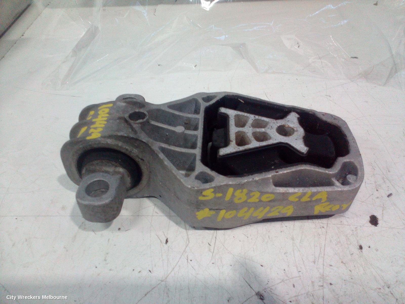 MERCEDES CLA CLASS MOUNT, TRANSMISSION MOUNT, PETROL, 1.6, TURBO, C117/X117, CLA200, 270.910 CODE, 10/2013 - 01/2019 - Image 2