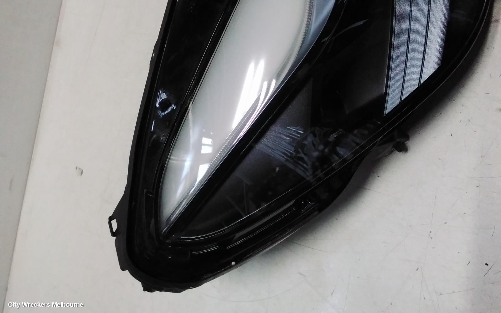 TESLA MODEL Y RIGHT HEADLAMP, 1ST GEN, LED TYPE, 03/2022 ONWARDS - Image 3