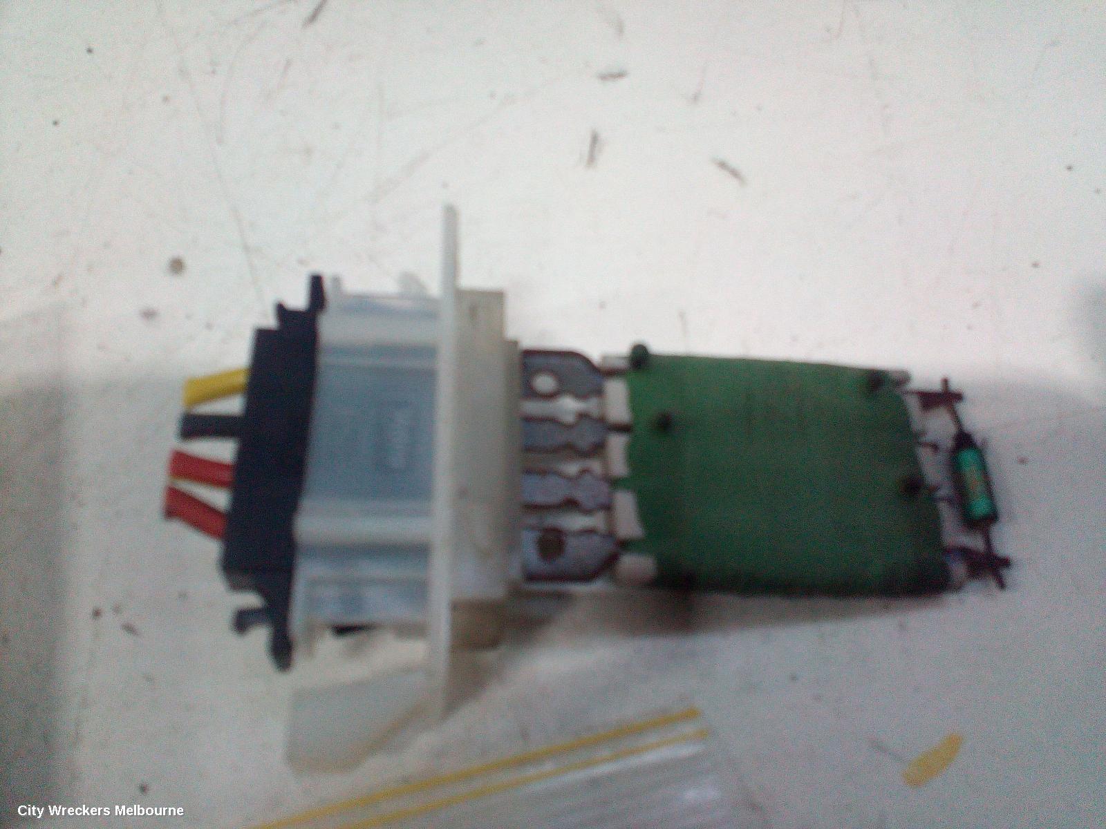 VOLKSWAGEN CADDY FAN SPEED RESISTOR, 2K, P/N 1K0959263A, 12/2004 - 06/2015 - Image 3