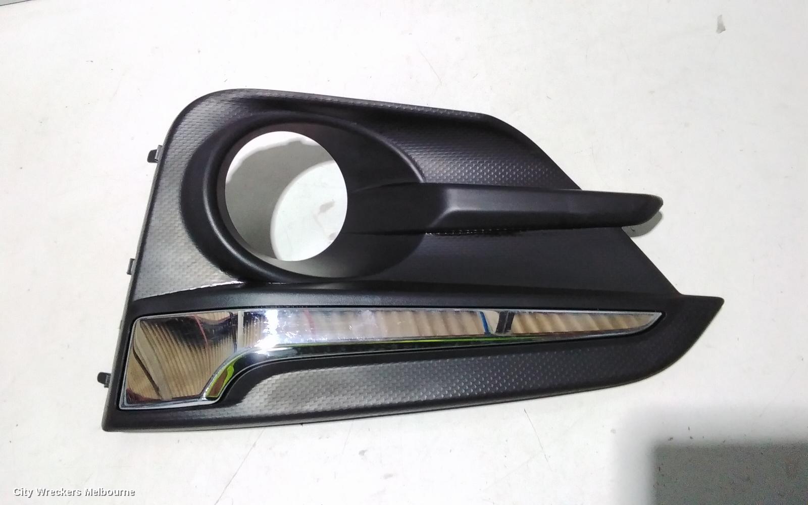 SUBARU IMPREZA LEFT INDICATOR/FOG/SIDE, BUMPER FOGLAMP SURROUND, G5, 11/2016 - 02/2020 - Image 3