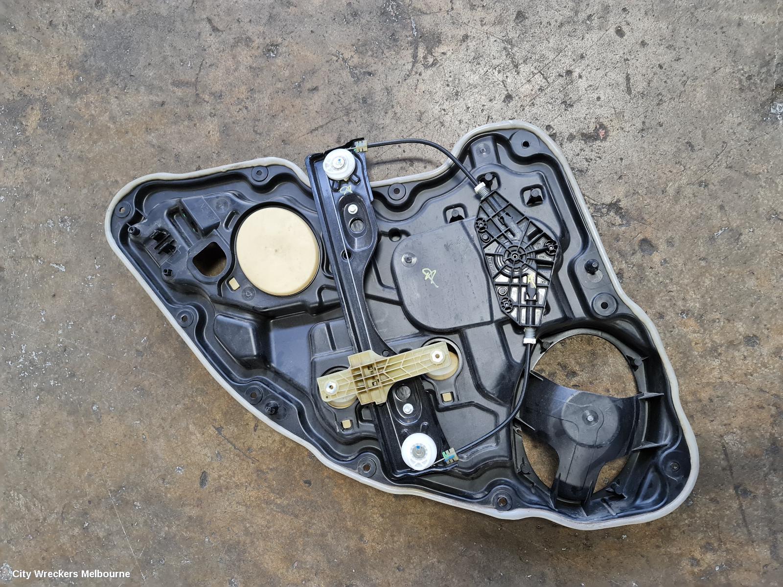 JEEP CHEROKEE RIGHT REAR WND REG/MOTOR, KL, 02/2014 ONWARDS - Image 3